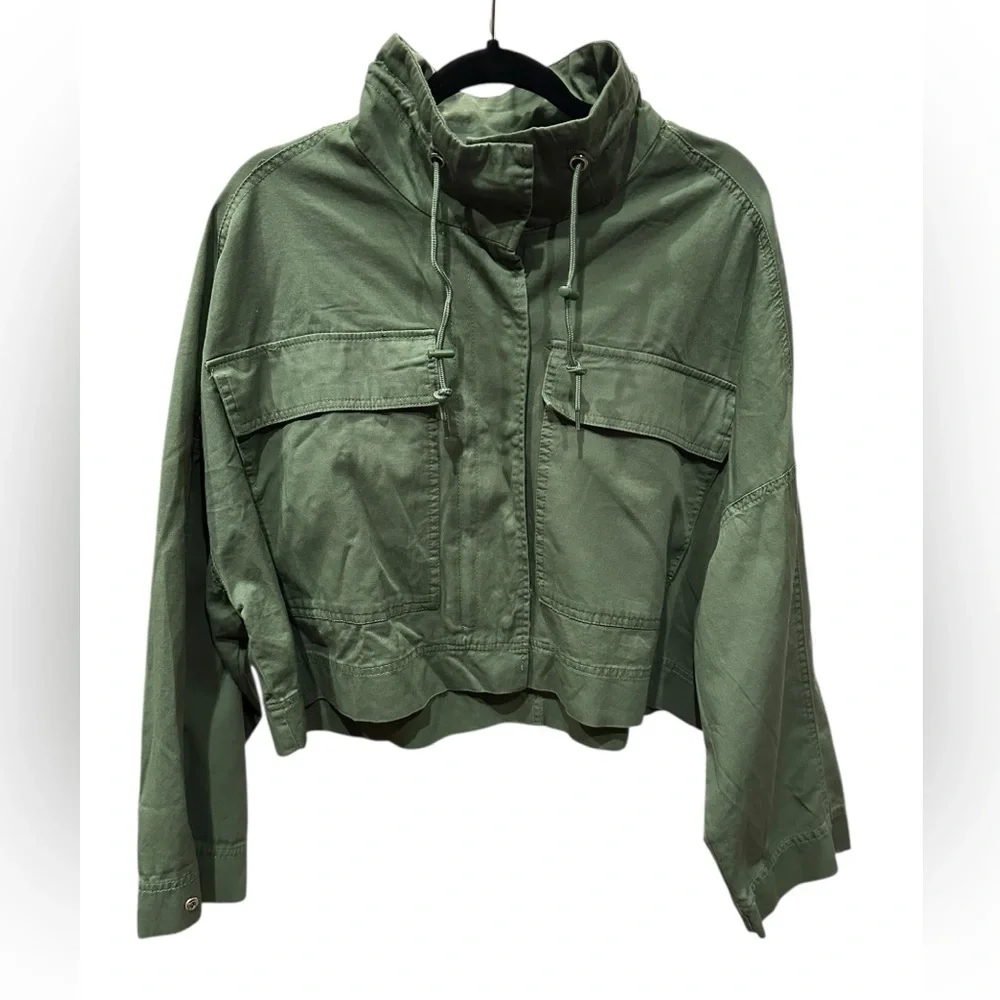 Vigoss Olive Utility crop Jacket size L